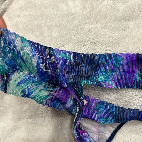 3 PINK Victorias Secret Thongs - Picture 2 of 8